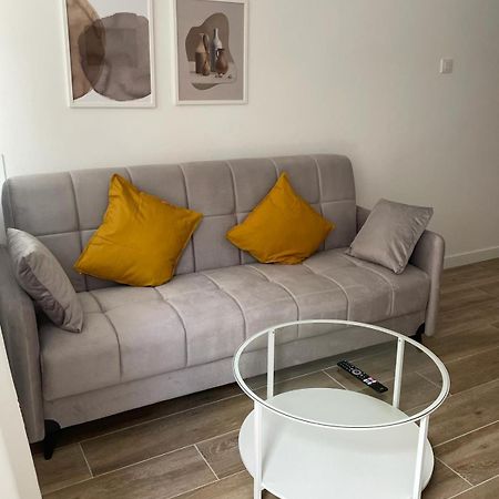 Exyca Metropolitano Apartment Madrid Bagian luar foto