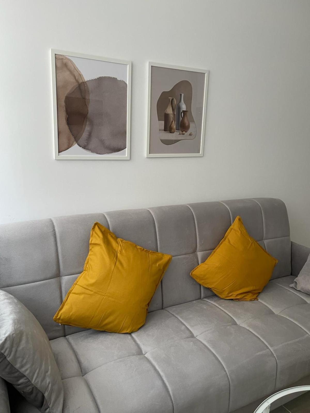 Exyca Metropolitano Apartment Madrid Bagian luar foto